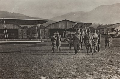 アルバム "Meine weltkriegs - Erinnerungen the South-West Front (Carinthia, Italien, South Tyrol) (私の世界大戦-南西部戦線の記憶（カリンシア、イタリア、トレンティーノ・アルト・アディジェ）31 / III / 1915-12 / XI / 1918 - Josef Zohles Wien ": 飛行場（モノクロ 作： Josef Zohles