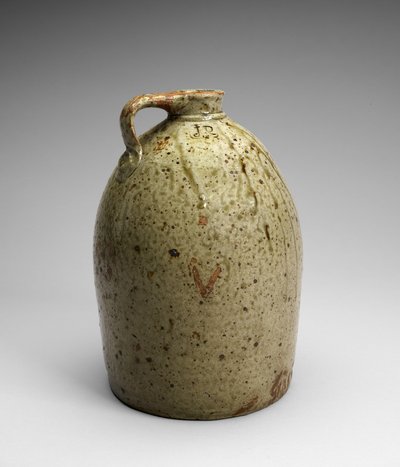 水差し、c。 1873-1900（アルカリ釉石器） 作： Joseph C. Rushton