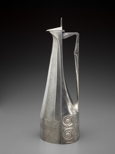 ワインデカンター、c。 1901（ピューター） 作： Joseph Maria Olbrich