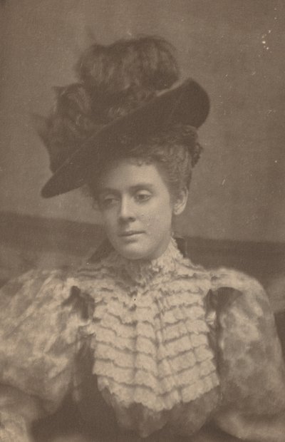 女性、1900年頃 作： Joseph Turner Keiley
