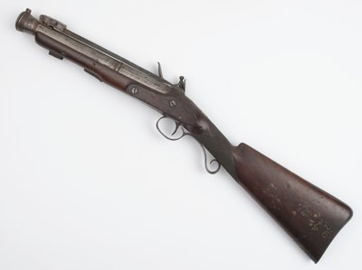 1815年頃、アイルランドのボランティアに支給されたスプリングバヨネット付きブランダーバス（ブランダーバス、フリントロック式 作： Joseph Wood
