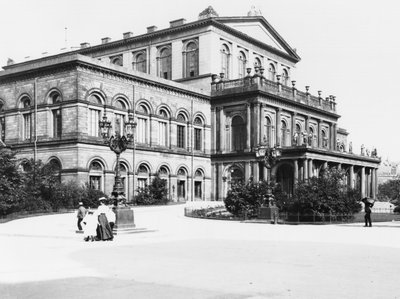 ハノーバーの劇場、1910年頃 作： Jousset