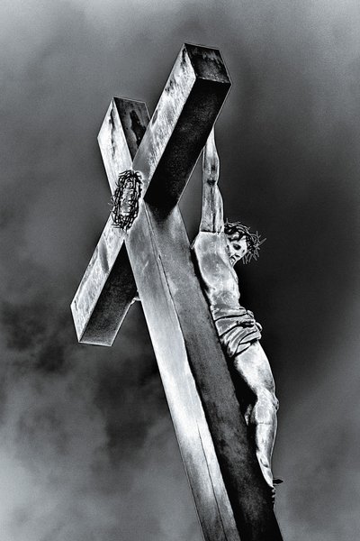ローマ法王の宮殿での磔刑、2015年（再塗装写真） 作： ジョイライオンズ