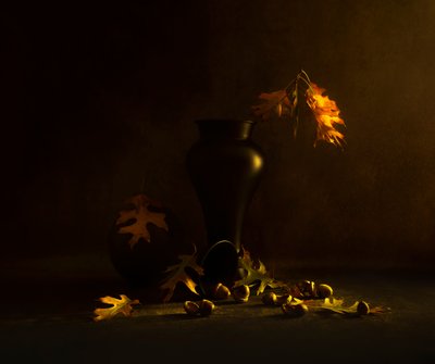  作： 