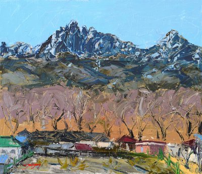 色鮮やかな山間の村の風景 作： 