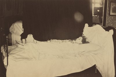 Adeline Grace Clogstoun の死の床の研究、1872 年。 作： Julia Margaret Cameron