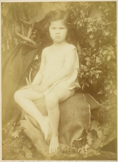ジョージ・ダックワースによる幼児聖ヨハネの習作、1872年。 作： Julia Margaret Cameron