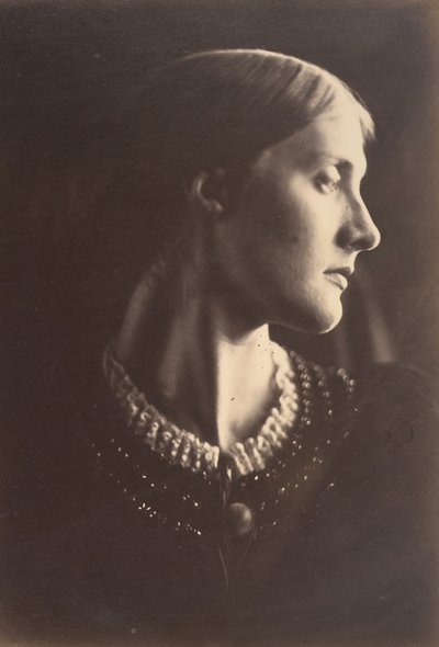 次の芸術家によるアート作品： Julia Margaret Cameron