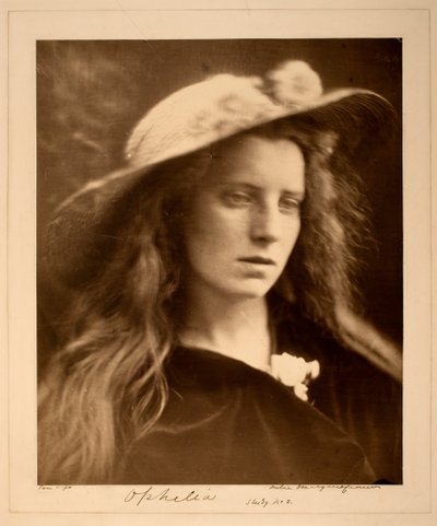 オフィーリア・スタディ第2番 作： Julia Margaret Cameron