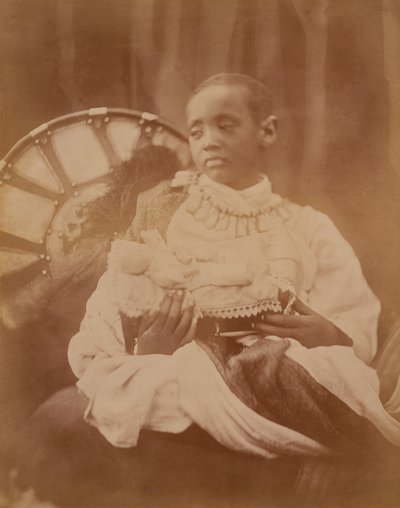 アビシニアのデジャッチ王子アラマユー、1868年頃 作： Julia Margaret Cameron