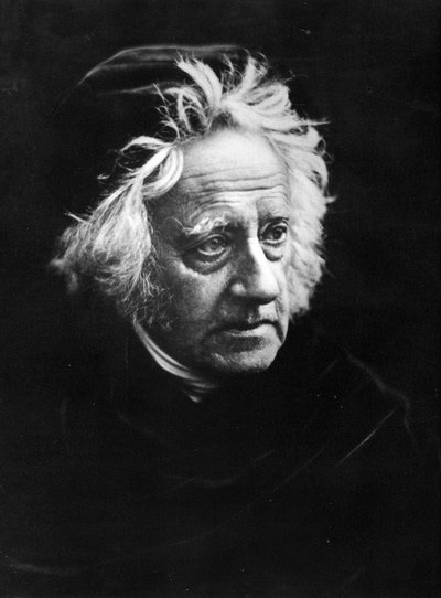 ジョンフレデリックウィリアムハーシェル卿、1867年（アルブメンプリント） 作： Julia Margaret Cameron