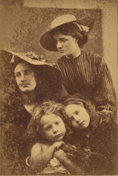 1866-69年の夏の日。 作： Julia Margaret Cameron
