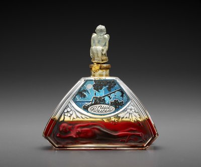 Nuit Fleurie、ボトルデザインc。 1920年、c。 1930年（ガラス、ワックス、糸） 作： Julien Viard