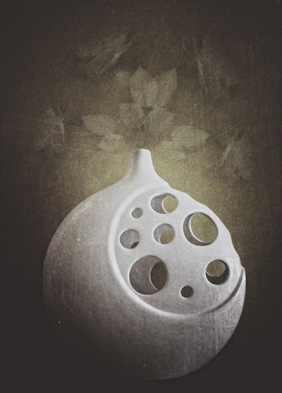  作： 