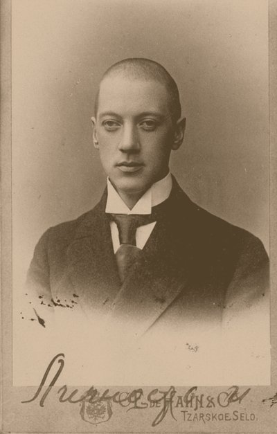 ロシアの詩人ニコライ・グミリョフ1886-1921、ca 1917-1920 作： Karl Karlovich Bulla