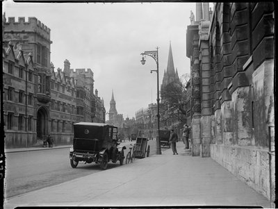 ハイストリート、オックスフォード、オックスフォードシャー、1924 年 4 月 22 日 (b/w 写真) 作： Katherine Jean Macfee