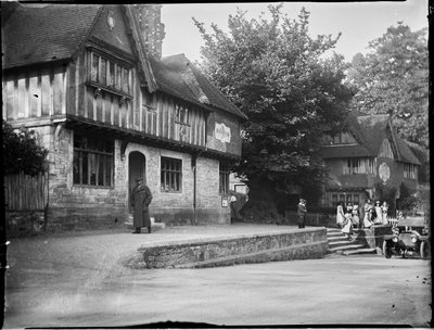 レスター スクエア、ペンズハースト、セブンオークス、ケント、1911 年 5 月 22 日 (b/w 写真) 作： Katherine Jean Macfee