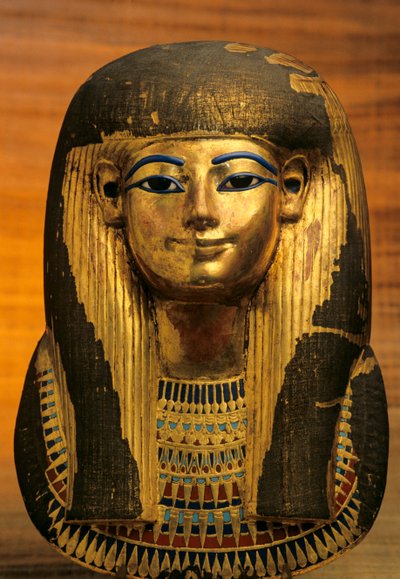 ツツ王の曾祖母であり、ユヤの妻であるトゥユの仮面; 金; トゥユ;..., 2009年（写真） 作： Kenneth Garrett