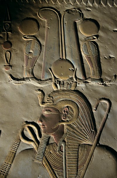 エジプト、アビドスのセティ1世神殿のレリーフ、アビドス; 彫刻; 人物; セティ; 神; 冠... 2005年（写真） 作： Kenneth Garrett