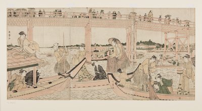 両国橋に網を張った漁船（カラー木版画 作： Kitagawa Utamaro