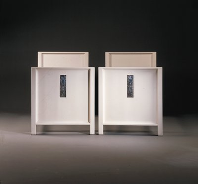 ウィーン工房シングルベッド1組、1904年頃（塗装木材） 作： Koloman Moser