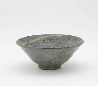 茶碗、トトヤ式、韓国・慶尚南道、朝鮮時代、16世紀〜17世紀後半（長石釉の下に起毛スリップ装飾を施した石器） 作： Korean School