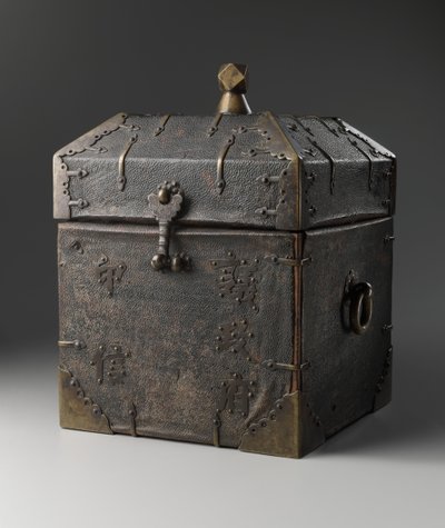 18世紀後半の公式シール用の箱（革と金属製の付属品を備えた木材） 作： Korean School