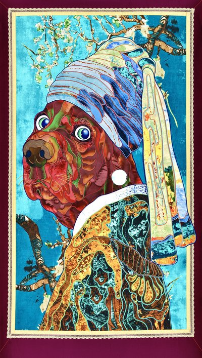 遊び心あふれる真珠のイヤリングをした犬 作： Kostyantin Malginov