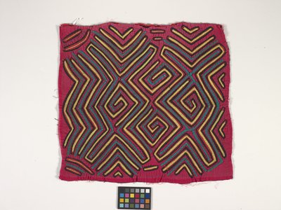 シャツパネル（モーラ）（写真） 作： Kuna Indian Culture