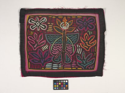 シャツパネル（モーラ）（写真） 作： Kuna Indian Culture