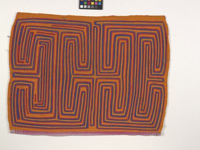 シャツパネル（モーラ）（写真） 作： Kuna Indian Culture