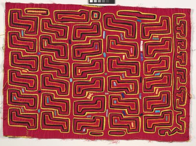 Shirt Panel (mola), n. 1950 (applikoitu puuvilla) 作： Kuna Indian Culture