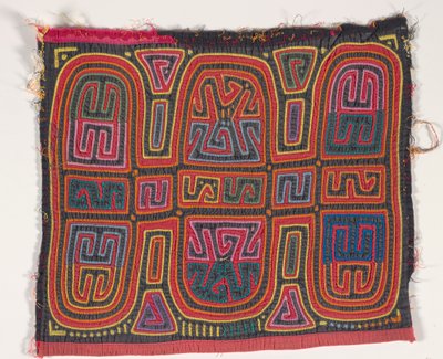 Shirt panel (mola) (appliqued cotton)   1450099   ja       japanese Successfully Translated  Original: Father Christmas in his sleigh flying over snowy roof-tops Translat: Father Christmas in his sleigh flying over snowy roof-tops 1449622 ja japanese Succe 作： Kuna Indian Culture