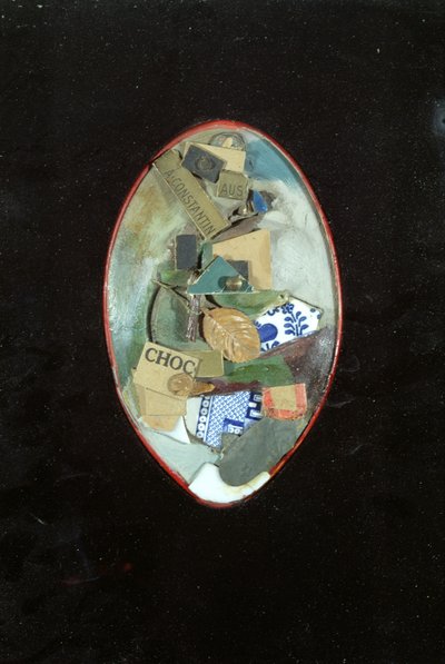 鏡 作： Kurt Schwitters