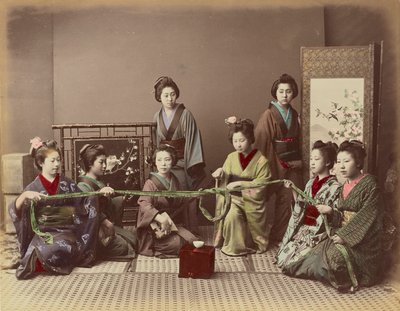 （金コンチキ）1880年頃の日本の女の子のゲーム 作： Kusakabe Kimbei