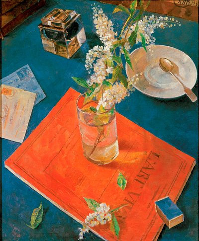 グラスの中の鳥の桜の枝、1932年。 作： Kuzma Sergeevich Petrov Vodkin