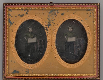 立っている少年の無題の肖像、1867年。 作： Langenheimer and Weimer