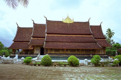 メインシム、または塔、1560 作： School Laotian