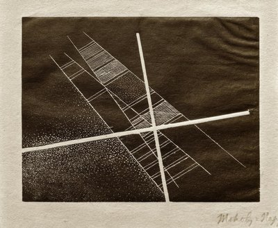 交差する対角線 作： Laszlo Moholy Nagy