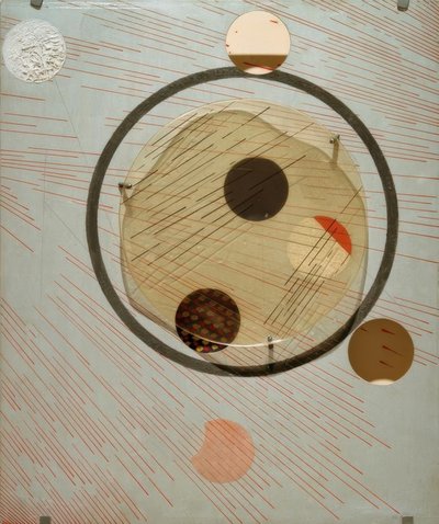 スペースモジュレーター実験、アルミニウム5 作： Laszlo Moholy Nagy