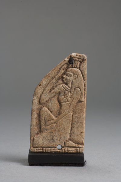 ネフティスのプラーク（ファイアンス）（325655、325657、325658も参照） 作： Late Period Egyptian