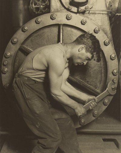 メカニックと蒸気ポンプ 作： Lewis W. Hine
