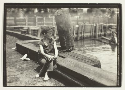 ニューヨーク、ダウン・オン・ザ・ワーフ 作： Lewis Wickes Hine