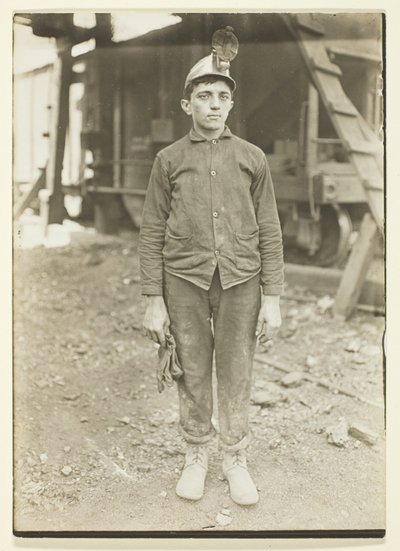 ペンシルベニア炭鉱の運転手 作： Lewis Wickes Hine