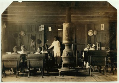 1916年、ケンタッキー州アントストンの隔離された学校 作： Lewis Wickes Hine