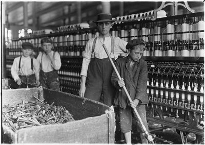 不明な画像 作： Lewis Wickes Hine