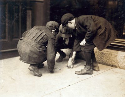 不明な画像 作： Lewis Wickes Hine