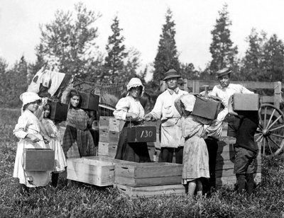 不明な画像 作： Lewis Wickes Hine