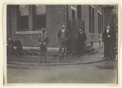 ロードアイランド州ウォーレン 作： Lewis Wickes Hine