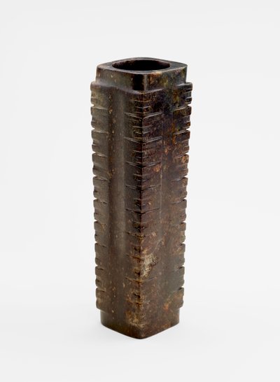 マスク付き10層チューブ、紀元前3300〜2250年頃 作： Liangzhu culture